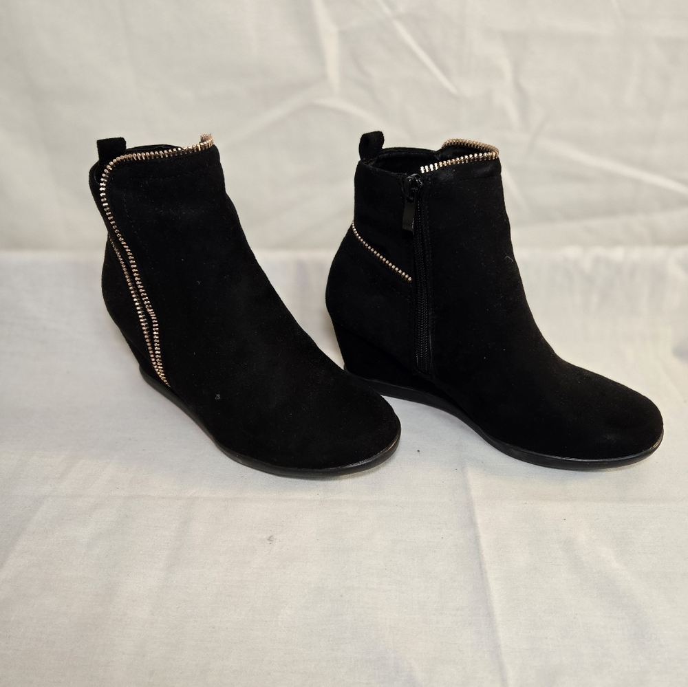 Chinese Laundry Wedge Suede Booties
